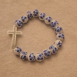 Cross blue and white stretch bracelet